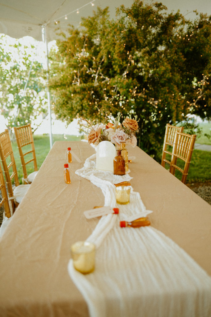 boho meets western wedding inspiration table arrangement
