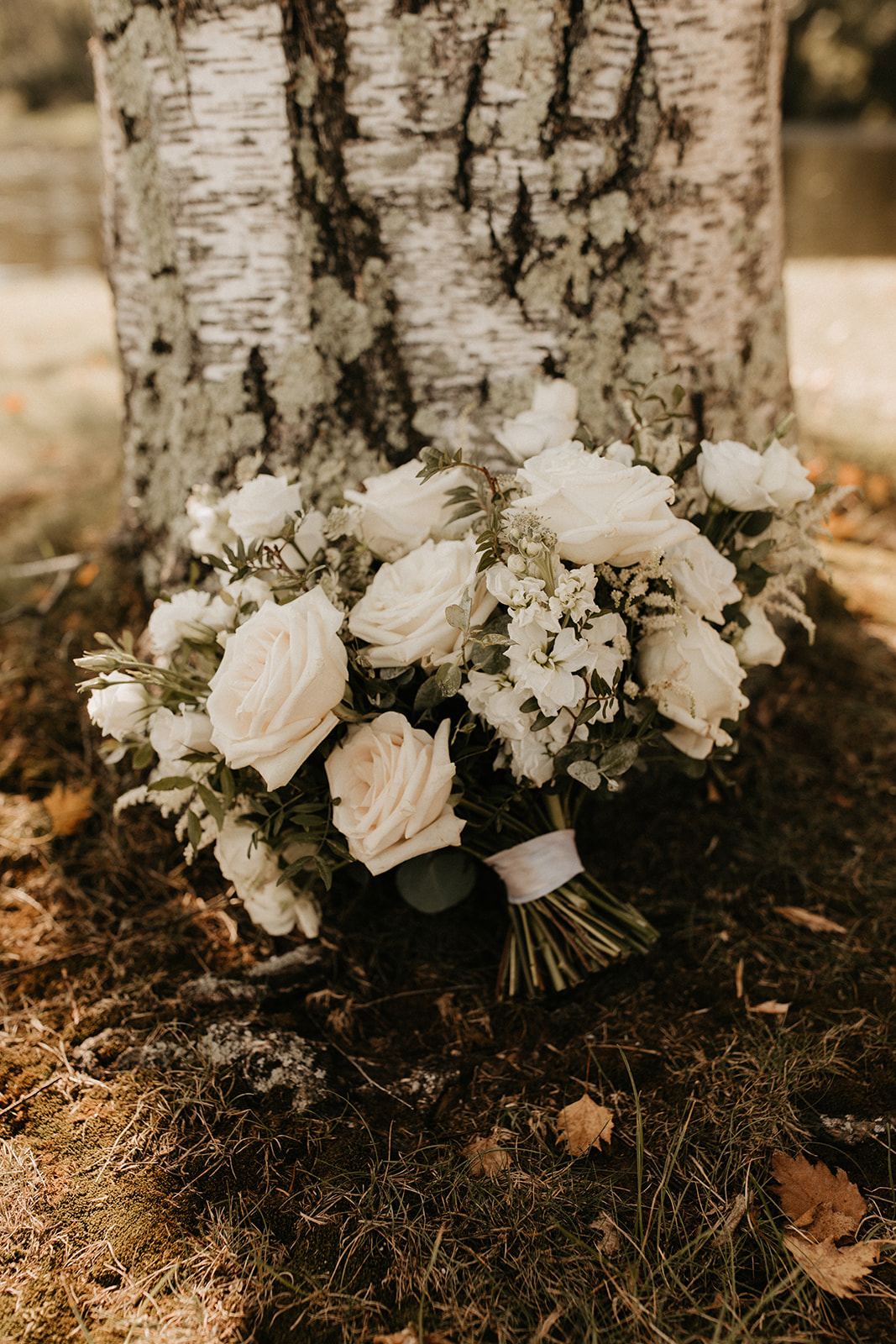 Timeless white and green bouquet inspiration