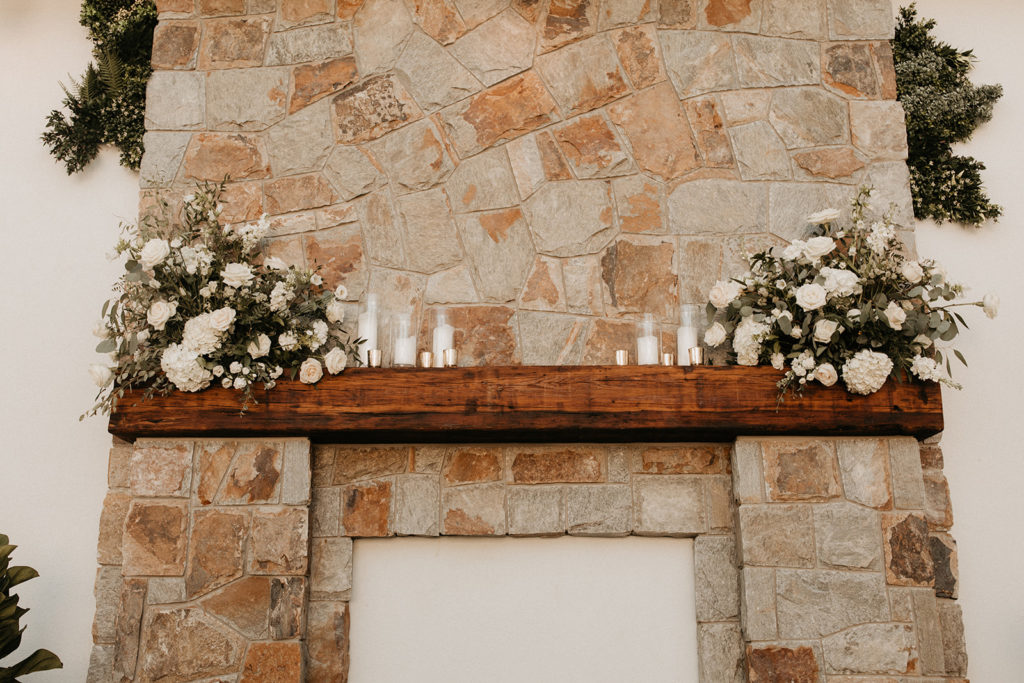 white and green flower mantle accents