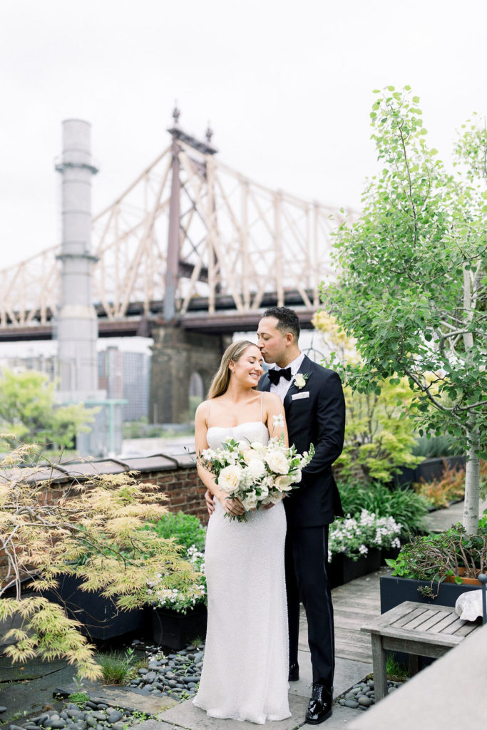 City Wedding. Bridal Bouquet. Wedding Blog.
