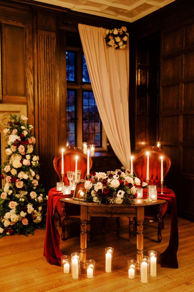 sweetheart table candles and flowers