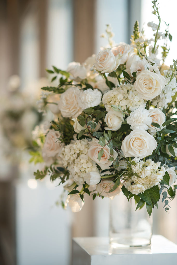White and Green Wedding Flowers. Wedding Ceremony. Wedding Blog.